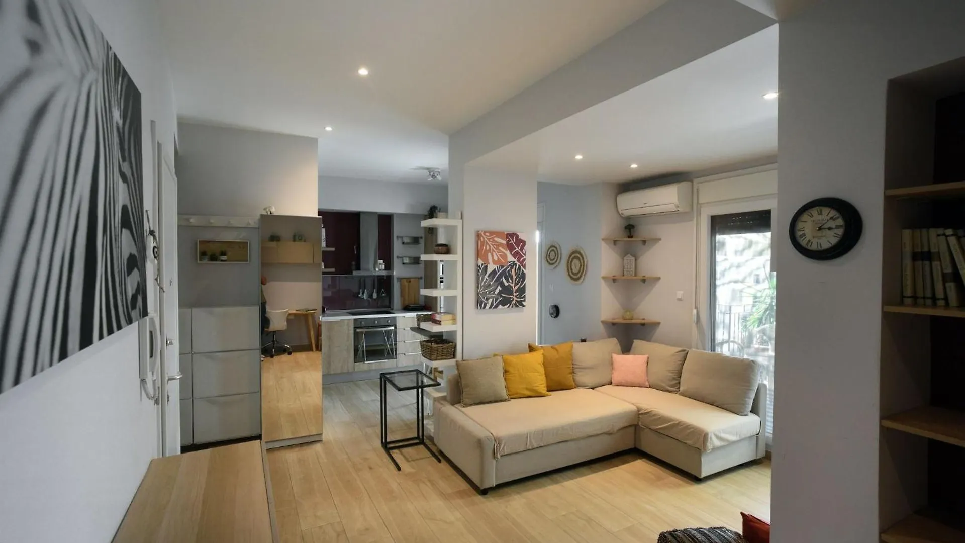 Bright & Central Apartment Thessaloniki Greece